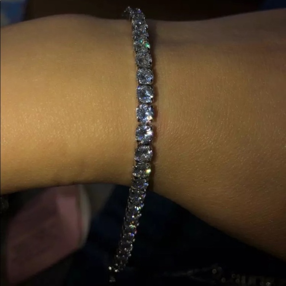 4-5mm Silver Full Drill Tennis Crystals Bracelet - Picture 10 of 16